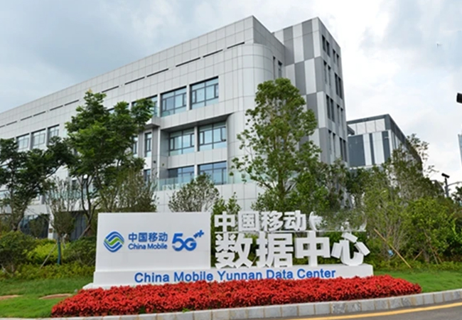 How to Choose Transformers and Switchgear for Mission-Critical Data Centers